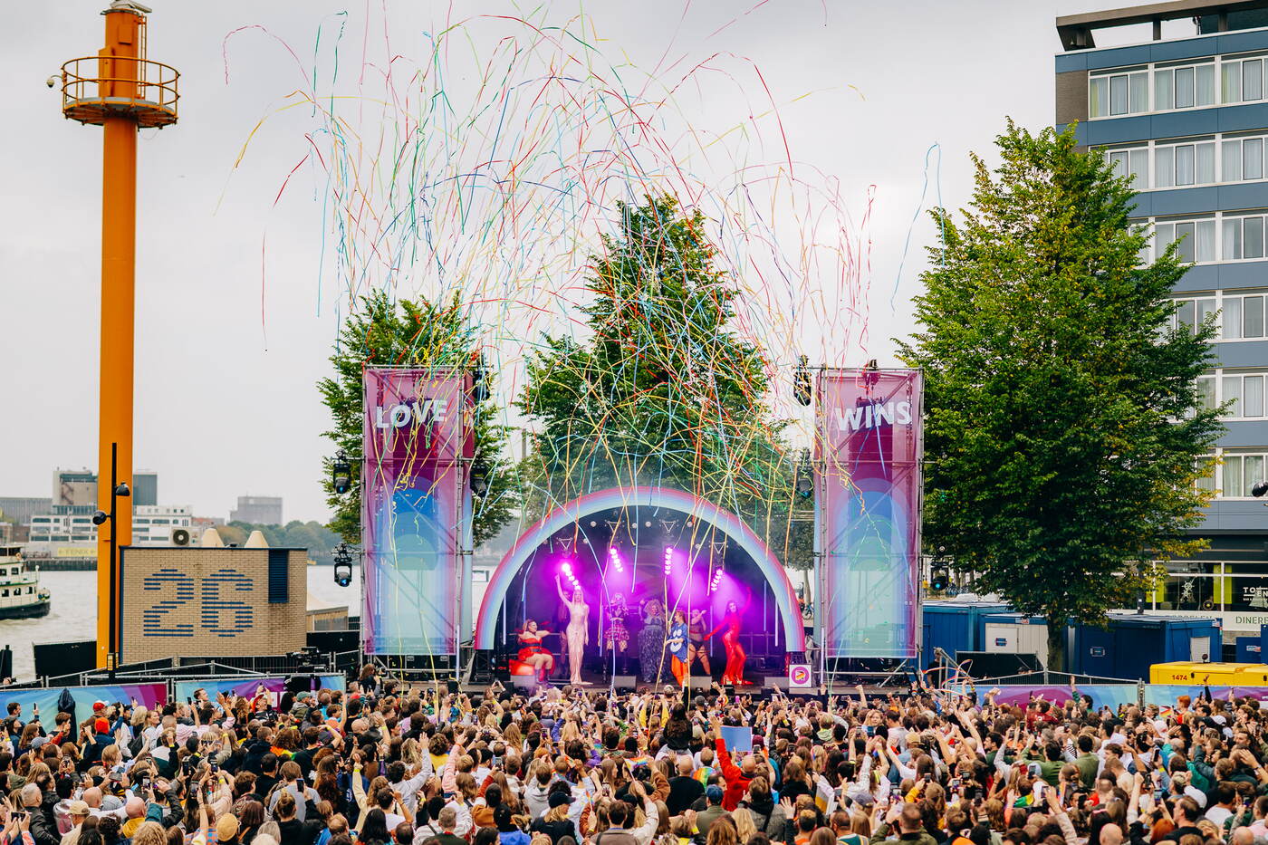 Boot huren tijdens Pride Rotterdam